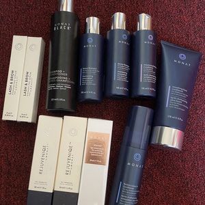 Monat shampoo 1 left